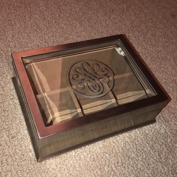 jewelry box (i have two) - Picture 1 of 3